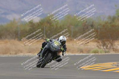 media/Sep-10-2022-SoCal Trackdays (Sat) [[a5bf35bb4a]]/Turn 6 (1140am)/